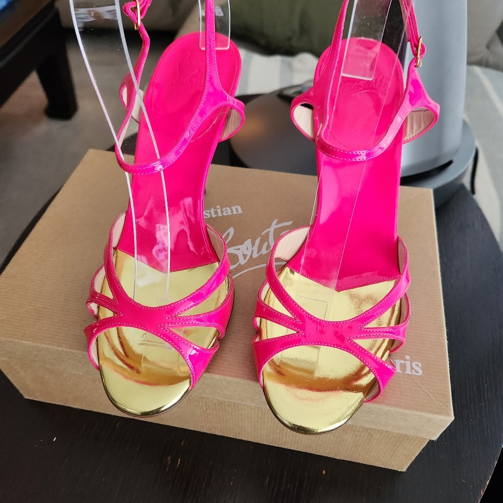 Christian Louboutin size 39.5